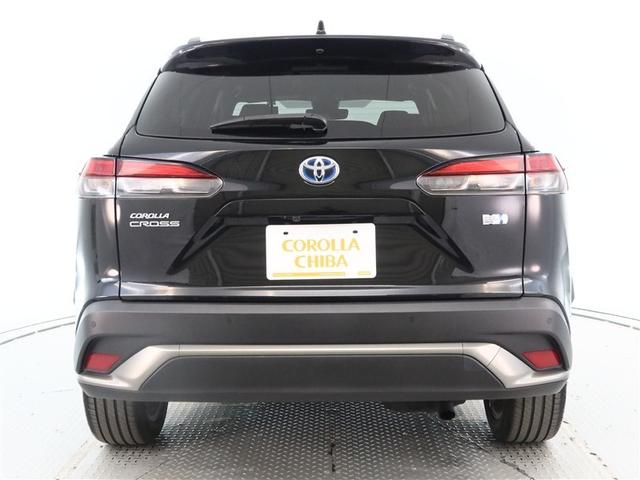 カローラクロス ハイブリッド　Ｚ　１年間走行無制限保証　ペダル踏み間違い　衝突回避被害軽減　車線逸脱警報機能　メモリナビ　フルセグＴＶ　バックカメラ　パノラミックモニタ　ＥＴＣ　電源コンセント　クルーズコントロール　ＬＥＤヘッドライト（4枚目）