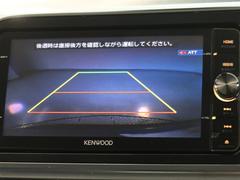バックカメラが付いているので後方確認しながら安心して駐車することができます。 4