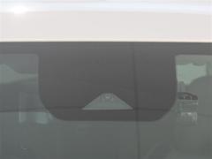 サポカーは、高齢運転者を含めたすべてのドライバーによる交通事故の発生防止・被害軽減対策の一環として、国が推奨する新しい自動車安全コンセプトです。詳しくは販売店スタッフまでおたずねください。 5
