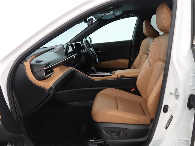 クラウンスポーツ Ｚ　１年間走行無制限保証　ペダル踏み間違い　衝突回避被害軽減　車線逸脱警報機能　メモリナビ　フルセグＴＶ　バックカメラ　パノラミックモニタ　ドライブレコーダー　ＥＴＣ　電源コンセント　クルーズコントロール（10枚目）