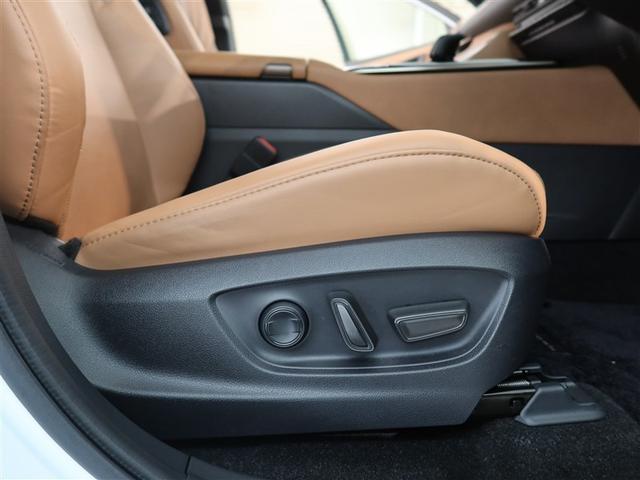 クラウンスポーツ Ｚ　１年間走行無制限保証　ペダル踏み間違い　衝突回避被害軽減　車線逸脱警報機能　メモリナビ　フルセグＴＶ　バックカメラ　パノラミックモニタ　ドライブレコーダー　ＥＴＣ　電源コンセント　クルーズコントロール（19枚目）