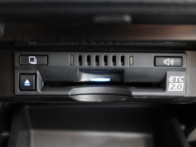 カムリ WS 1年間走行無制限保証 ペダル踏み間違い 衝突回避被害軽減 車線逸脱警報機能 メモリナビ フルセグTV バックカメラ ドライブレコーダー ETC クルーズコントロール LEDヘッドライト DVD再生(17枚目)