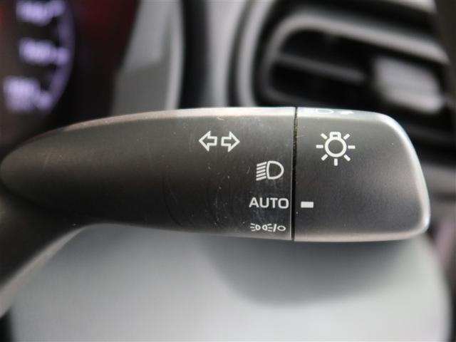 ヤリス X 1年間走行無制限保証 ペダル踏み間違い 衝突回避被害軽減 車線逸脱警報機能 メモリナビ フルセグTV ドライブレコーダー ETC DVD再生 スマートキー マニュアルエアコン(20枚目)