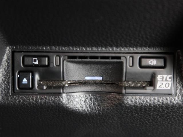 ヤリスクロス ハイブリッドZ 1年間走行無制限保証 ペダル踏み間違い 衝突回避被害軽減 車線逸脱警報機能 メモリナビ フルセグTV バックカメラ パノラミックモニタ ドライブレコーダー ETC クルーズコントロール(18枚目)