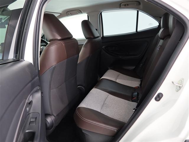 ヤリスクロス ハイブリッドＺ　１年間走行無制限保証　ペダル踏み間違い　衝突回避被害軽減　車線逸脱警報機能　メモリナビ　フルセグＴＶ　バックカメラ　ＥＴＣ　電源コンセント　クルーズコントロール　ＬＥＤヘッドライト　スマートキー（12枚目）