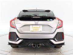 サービス工場完備。車検・メンテもお任せください！ 4