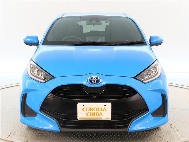 ヤリス ハイブリッドZ 1年間走行無制限保証 ペダル踏み間違い 衝突回避被害軽減 車線逸脱警報機能 メモリナビ フルセグTV バックカメラ パノラミックモニタ ドライブレコーダー ETC 電源コンセント クルーズコントロール(2枚目)