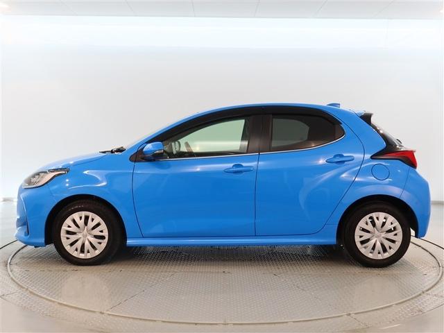 ヤリス ハイブリッドZ 1年間走行無制限保証 ペダル踏み間違い 衝突回避被害軽減 車線逸脱警報機能 メモリナビ フルセグTV バックカメラ パノラミックモニタ ドライブレコーダー ETC 電源コンセント クルーズコントロール(3枚目)