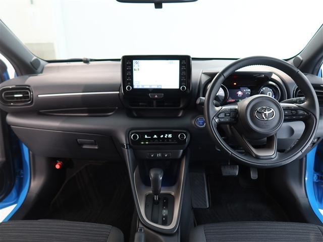 ヤリス ハイブリッドZ 1年間走行無制限保証 ペダル踏み間違い 衝突回避被害軽減 車線逸脱警報機能 メモリナビ フルセグTV バックカメラ パノラミックモニタ ドライブレコーダー ETC 電源コンセント クルーズコントロール(7枚目)