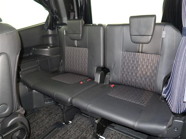 ノア ハイブリッドＳ－Ｚ　１年間走行無制限保証　ペダル踏み間違い　衝突回避被害軽減　車線逸脱警報機能　メモリナビ　フルセグＴＶ　バックカメラ　パノラミックモニタ　後席用モニター　ドライブレコーダー　ＥＴＣ　電源コンセント（12枚目）