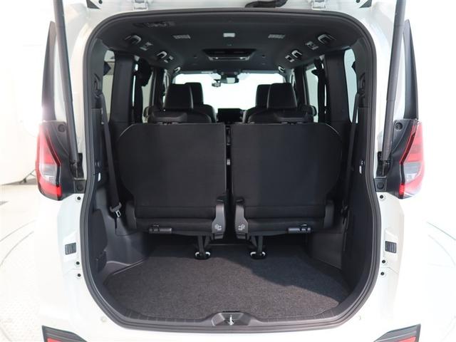 ノア ハイブリッドＳ－Ｚ　１年間走行無制限保証　ペダル踏み間違い　衝突回避被害軽減　車線逸脱警報機能　メモリナビ　フルセグＴＶ　バックカメラ　パノラミックモニタ　後席用モニター　ドライブレコーダー　ＥＴＣ　電源コンセント（13枚目）