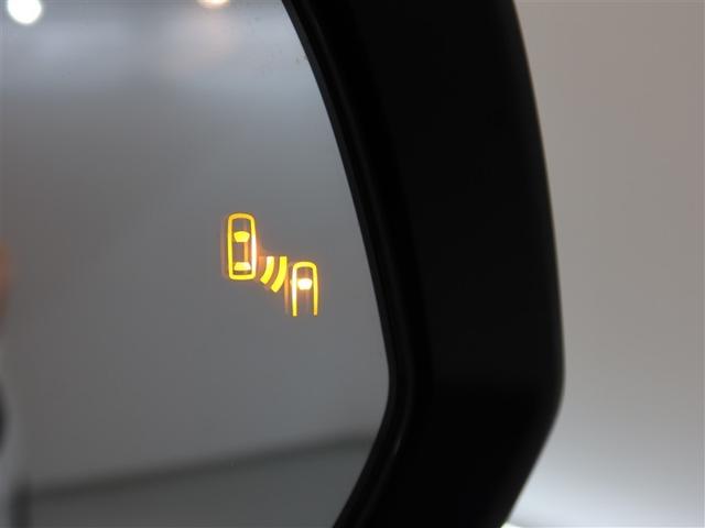 ノア ハイブリッドＳ－Ｚ　１年間走行無制限保証　ペダル踏み間違い　衝突回避被害軽減　車線逸脱警報機能　メモリナビ　フルセグＴＶ　バックカメラ　パノラミックモニタ　後席用モニター　ドライブレコーダー　ＥＴＣ　電源コンセント（19枚目）