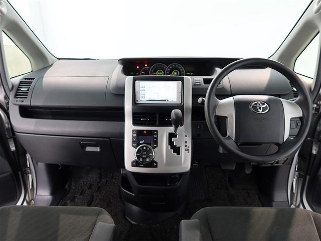 ノア Ｘ　１年間走行無制限保証　メモリナビ　ワンセグＴＶ　バックカメラ　ＥＴＣ　オートエアコン（7枚目）