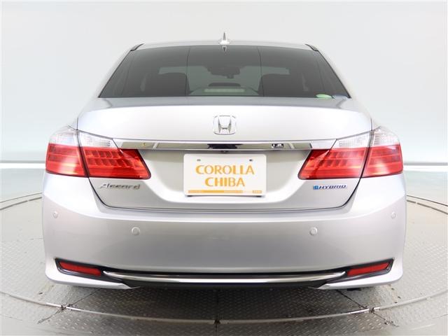 アコードハイブリッド EX 1年間走行無制限保証 衝突回避被害軽減 車線逸脱警報機能 HDDナビ フルセグTV バックカメラ ETC クルーズコントロール LEDヘッドライト DVD再生 スマートキー オートエアコン(4枚目)