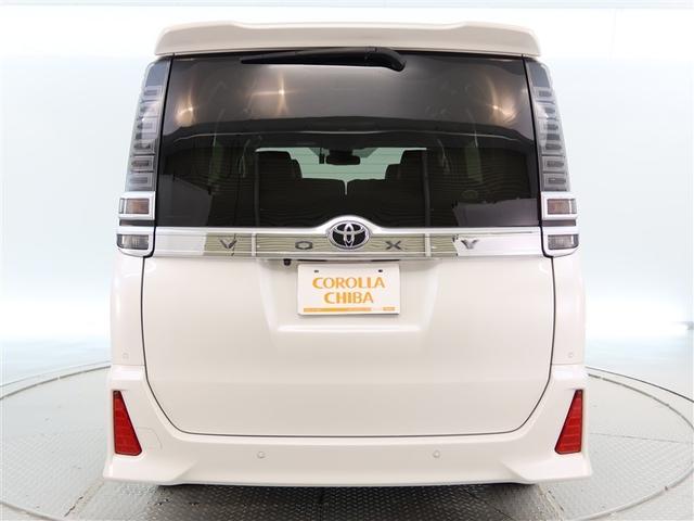 ヴォクシー ＺＳ　煌ＩＩＩ（4枚目）