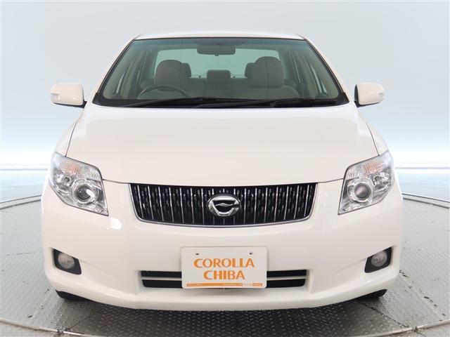 カローラアクシオ ラグゼール　１年間走行無制限保証　バックカメラ　ＥＴＣ　スマートキー　オートエアコン　スペアタイヤ　取扱説明書　メンテナンスノート　ＨＩＤヘッドランプ（2枚目）