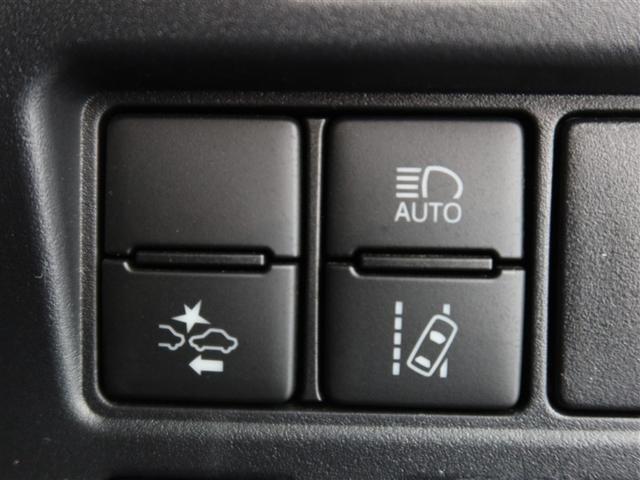 ヴォクシー ハイブリッドZS 煌III 1年間走行無制限保証 ペダル踏み間違い 衝突回避被害軽減 車線逸脱警報機能 メモリナビ フルセグTV バックカメラ ETC クルーズコントロール 電動スライドドア LEDヘッドライト DVD再生(17枚目)