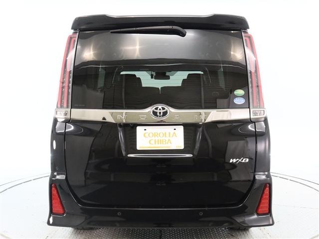 ノア Ｓｉ　ダブルバイビーＩＩ　１年間走行無制限保証　ペダル踏み間違い　衝突回避被害軽減　車線逸脱警報機能　メモリナビ　フルセグＴＶ　バックカメラ　後席用モニター　ドライブレコーダー　ＥＴＣ　クルーズコントロール　電動スライドドア（4枚目）