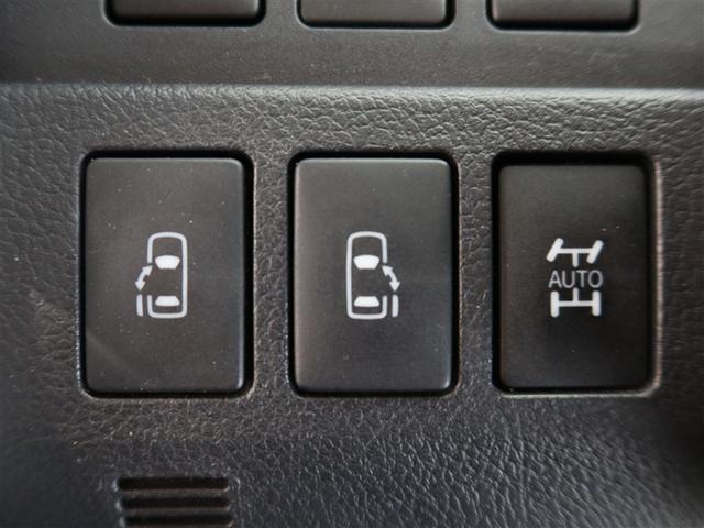 ヴォクシー トランス－Ｘ　１年間走行無制限保証　ＥＴＣ　電動スライドドア　オートエアコン　４ＷＤ（16枚目）