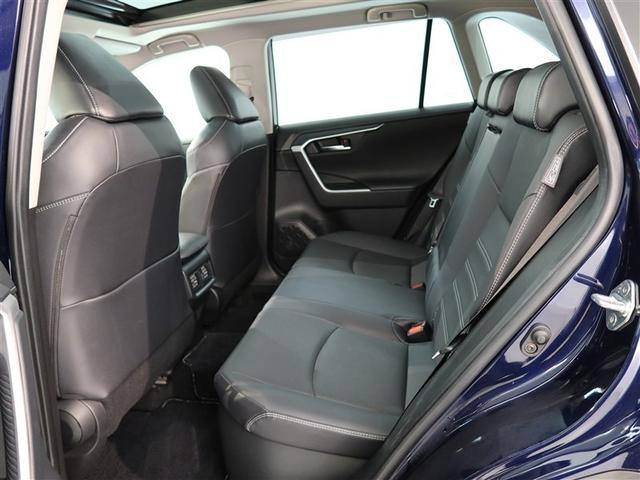 ＲＡＶ４ ハイブリッドＧ　１年間走行無制限保証　ペダル踏み間違い　衝突回避被害軽減　車線逸脱警報機能　メモリナビ　フルセグＴＶ　バックカメラ　パノラミックモニタ　ドライブレコーダー　ＥＴＣ　電源コンセント　クルーズコントロール（11枚目）