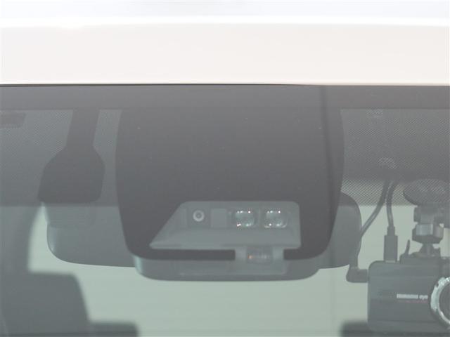 ノア ハイブリッドＳｉ　ダブルバイビーＩＩ　１年間走行無制限保証　ペダル踏み間違い　衝突回避被害軽減　車線逸脱警報機能　メモリナビ　フルセグＴＶ　バックカメラ　後席用モニター　ＥＴＣ　クルーズコントロール　電動スライドドア　ＬＥＤヘッドライト（14枚目）