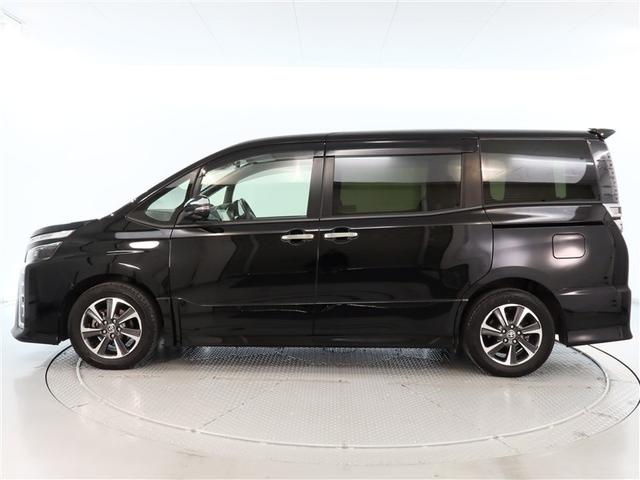 ヴォクシー ＺＳ　煌ＩＩＩ　１年間走行無制限保証　ペダル踏み間違い　衝突回避被害軽減　車線逸脱警報機能　メモリナビ　フルセグＴＶ　バックカメラ　後席用モニター　ドライブレコーダー　ＥＴＣ　クルーズコントロール　電動スライドドア（3枚目）