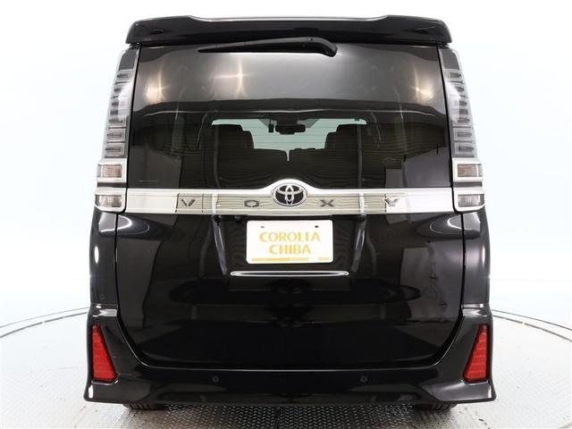 ヴォクシー ＺＳ　煌ＩＩＩ　１年間走行無制限保証　ペダル踏み間違い　衝突回避被害軽減　車線逸脱警報機能　メモリナビ　フルセグＴＶ　バックカメラ　後席用モニター　ドライブレコーダー　ＥＴＣ　クルーズコントロール　電動スライドドア（4枚目）