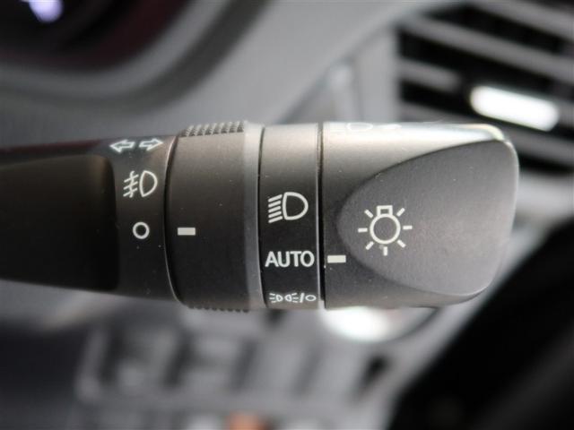 ヴォクシー ＺＳ　煌ＩＩＩ　１年間走行無制限保証　ペダル踏み間違い　衝突回避被害軽減　車線逸脱警報機能　メモリナビ　フルセグＴＶ　バックカメラ　後席用モニター　ドライブレコーダー　ＥＴＣ　クルーズコントロール　電動スライドドア（20枚目）