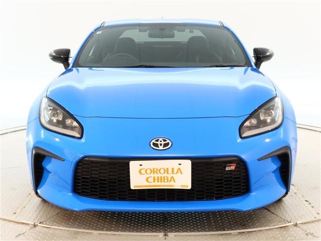 ＧＲ８６ ＲＺ　１年間走行無制限保証　ペダル踏み間違い　衝突回避被害軽減　車線逸脱警報機能　メモリナビ　フルセグＴＶ　バックカメラ　ドライブレコーダー　ＥＴＣ　クルーズコントロール　ＬＥＤヘッドライト　ＤＶＤ再生（2枚目）