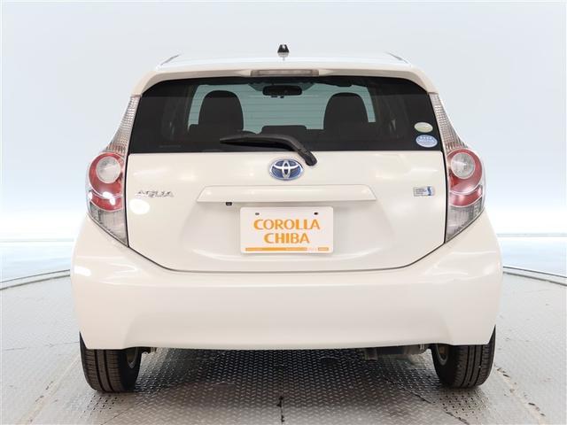 アクア Ｓ　１年間走行無制限保証　メモリナビ　ワンセグＴＶ　バックカメラ　ドライブレコーダー　ＬＥＤヘッドライト　スマートキー　オートエアコン（4枚目）