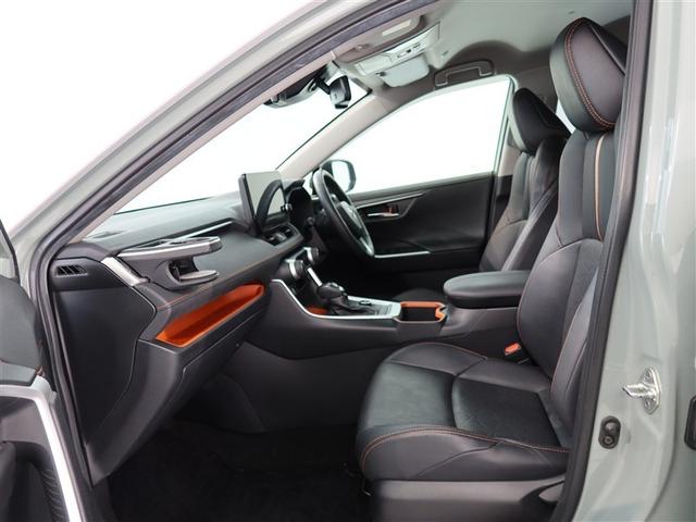 ＲＡＶ４ ハイブリッドアドベンチャー　１年間走行無制限保証　ペダル踏み間違い　衝突回避被害軽減　車線逸脱警報機能　メモリナビ　フルセグＴＶ　バックカメラ　パノラミックモニタ　ドライブレコーダー　ＥＴＣ　電源コンセント　クルーズコントロール（10枚目）