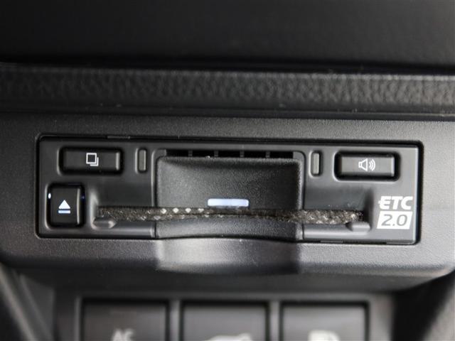 プリウス Z 1年間走行無制限保証 ペダル踏み間違い 衝突回避被害軽減 車線逸脱警報機能 メモリナビ フルセグTV バックカメラ パノラミックモニタ ドライブレコーダー ETC 電源コンセント クルーズコントロール(17枚目)