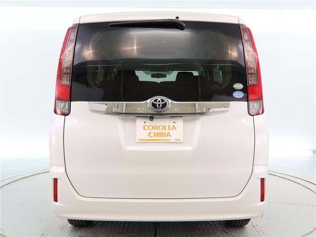 ノア Ｘ　サイドリフトアップシート　Ｘ　サイドリフトアップシート　走行距離無制限１年保証　助手席側パワースライドドア　ナビ　バックモニター　ＥＴＣ　ワンオーナー　４ＷＤ（4枚目）