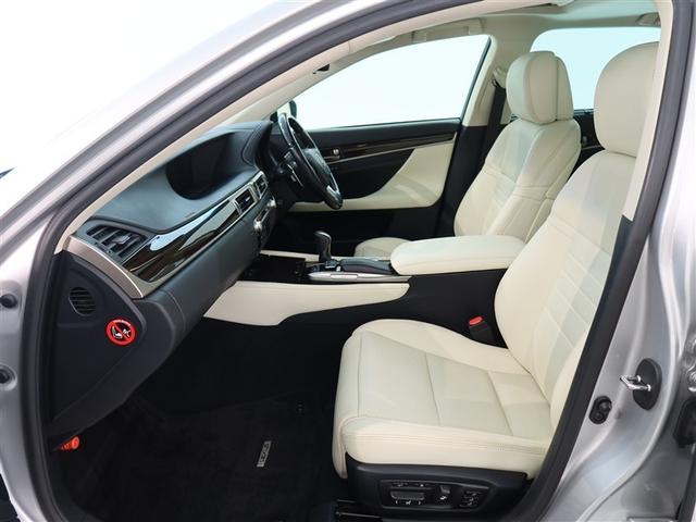 見通しのよいすっきりとした視界で、誰でも運転しやすいです。運転のしやすさは疲れにくさにも繋がりますよ♪