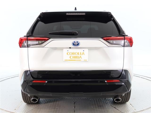 ＲＡＶ４ ＰＨＶ Ｚ　１年間走行無制限保証　ペダル踏み間違い　衝突回避被害軽減　車線逸脱警報機能　メモリナビ　フルセグＴＶ　バックカメラ　パノラミックモニタ　ドライブレコーダー　ＥＴＣ　電源コンセント　ブラインドモニタ（4枚目）