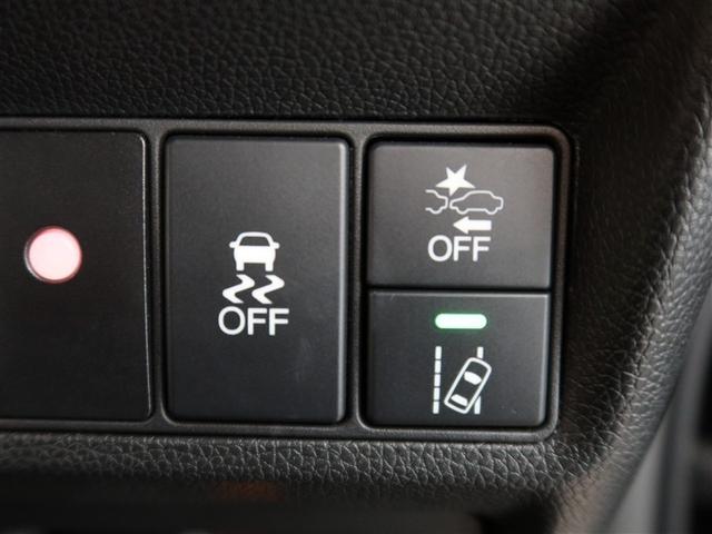 ステップワゴンスパーダ スパーダ・クールスピリット　１年間走行無制限保証　ペダル踏み間違い　衝突回避被害軽減　車線逸脱警報機能　メモリナビ　フルセグＴＶ　バックカメラ　パノラミックモニタ　後席用モニター　ドライブレコーダー　ＥＴＣ　クルーズコントロール（19枚目）