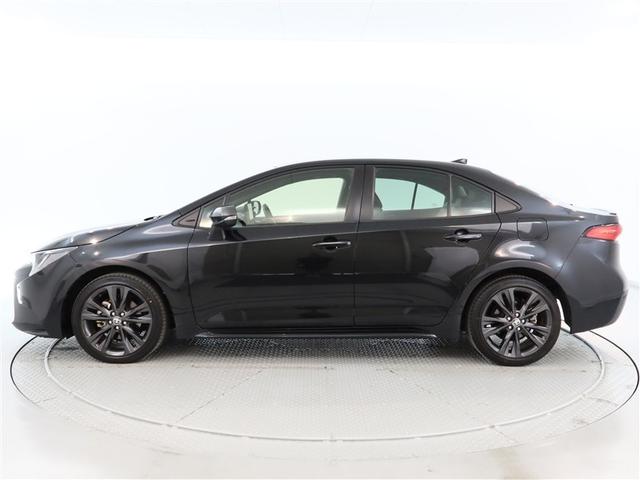 カローラ ダブルバイビー　１年間走行無制限保証　ペダル踏み間違い　衝突回避被害軽減　車線逸脱警報機能　メモリナビ　バックカメラ　ＥＴＣ　クルーズコントロール　ＬＥＤヘッドライト　ＤＶＤ再生　　オートエアコン　ブラインドモニタ（3枚目）