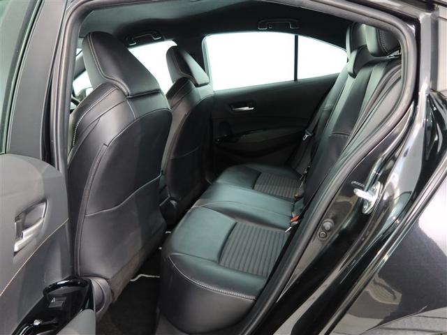 カローラ ダブルバイビー　１年間走行無制限保証　ペダル踏み間違い　衝突回避被害軽減　車線逸脱警報機能　メモリナビ　バックカメラ　ＥＴＣ　クルーズコントロール　ＬＥＤヘッドライト　ＤＶＤ再生　　オートエアコン　ブラインドモニタ（12枚目）