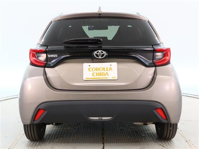 ヤリス Ｇ　１年間走行無制限保証　ペダル踏み間違い　衝突回避被害軽減　車線逸脱警報機能　ＤＡ　バックカメラ　ドライブレコーダー　ＥＴＣ　ＬＥＤヘッドライト　スマートキー　オートエアコン　ブラインドモニター（4枚目）