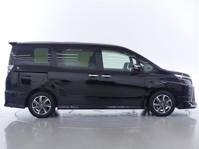 ヴォクシー ＺＳ　煌　フルセグ　メモリーナビ　バックカメラ　衝突被害軽減システム　ＥＴＣ　両側電動スライド　ＬＥＤヘッドランプ　３列シート　ウオークスルー　ワンオーナー　ＤＶＤ再生　記録簿　乗車定員７人　ナビ＆ＴＶ　ＣＤ（9枚目）