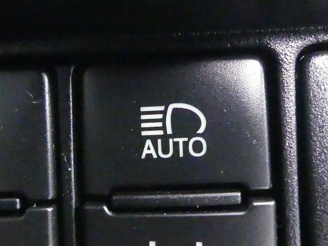 ヴォクシー ＺＳ　煌　フルセグ　メモリーナビ　バックカメラ　衝突被害軽減システム　ＥＴＣ　両側電動スライド　ＬＥＤヘッドランプ　３列シート　ウオークスルー　ワンオーナー　ＤＶＤ再生　記録簿　乗車定員７人　ナビ＆ＴＶ　ＣＤ（26枚目）