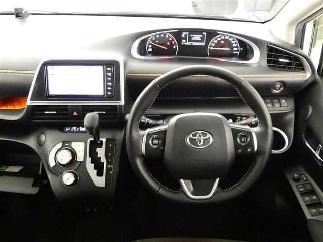 シエンタ Ｇ　クエロ　フルセグ　メモリーナビ　バックカメラ　ドラレコ　衝突被害軽減システム　ＥＴＣ　両側電動スライド　ＬＥＤヘッドランプ　３列シート　ウオークスルー　ＤＶＤ再生　記録簿　乗車定員７人　アイドリングストップ（4枚目）