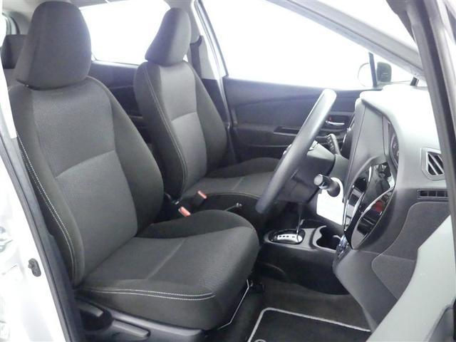 ヴィッツ ハイブリッドＦ　セーフティーエディションＩＩＩ　ワンセグ　メモリーナビ　バックカメラ　衝突被害軽減システム　ＥＴＣ　ＬＥＤヘッドランプ　記録簿　ナビ＆ＴＶ　ＣＤ　盗難防止装置　スマートキー　キーレス　ハイブリッド（12枚目）