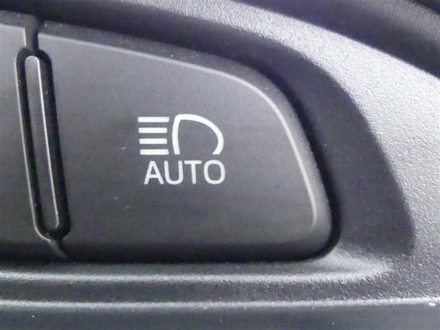 ヴィッツ ハイブリッドＦ　セーフティーエディションＩＩＩ　ワンセグ　メモリーナビ　バックカメラ　衝突被害軽減システム　ＥＴＣ　ＬＥＤヘッドランプ　記録簿　ナビ＆ＴＶ　ＣＤ　盗難防止装置　スマートキー　キーレス　ハイブリッド（22枚目）