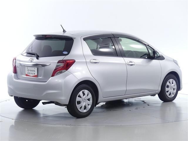 ヴィッツ Ｆ　ワンセグ　メモリーナビ　バックカメラ　ＥＴＣ　ＬＥＤヘッドランプ　ワンオーナー　記録簿　アイドリングストップ　ナビ＆ＴＶ　ＣＤ　盗難防止装置　スマートキー　キーレス（3枚目）