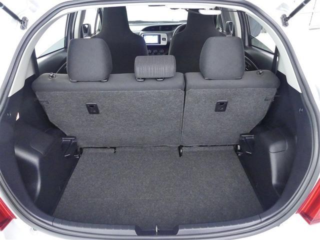 ヴィッツ Ｆ　ワンセグ　メモリーナビ　バックカメラ　ＥＴＣ　ＬＥＤヘッドランプ　ワンオーナー　記録簿　アイドリングストップ　ナビ＆ＴＶ　ＣＤ　盗難防止装置　スマートキー　キーレス（14枚目）