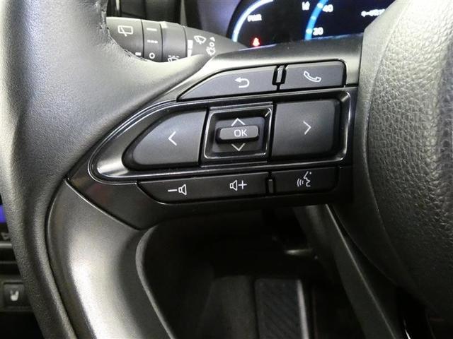 ヤリスクロス ハイブリッドＺ　アドベンチャー　フルセグ　バックカメラ　衝突被害軽減システム　ＥＴＣ　ＬＥＤヘッドランプ　ワンオーナー　ミュージックプレイヤー接続可　記録簿　安全装備　オートクルーズコントロール　電動シート　ＴＶ　アルミホイール（18枚目）