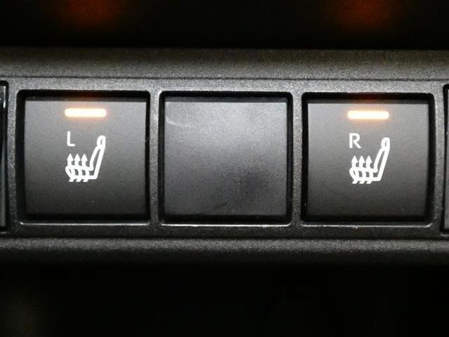 ヤリスクロス ハイブリッドＺ　バックカメラ　ドラレコ　衝突被害軽減システム　ＥＴＣ　ＬＥＤヘッドランプ　ワンオーナー　ミュージックプレイヤー接続可　記録簿　安全装備　オートクルーズコントロール　電動シート　アルミホイール　キーレス（14枚目）