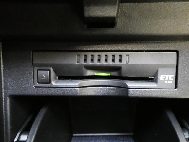 アルファード ２．５Ｓ　Ｃパッケージ　バックカメラ　衝突被害軽減システム　ＥＴＣ　両側電動スライド　ＬＥＤヘッドランプ　３列シート　ワンオーナー　ＤＶＤ再生　ミュージックプレイヤー接続可　記録簿　乗車定員７人　安全装備　電動シート　ＣＤ（15枚目）