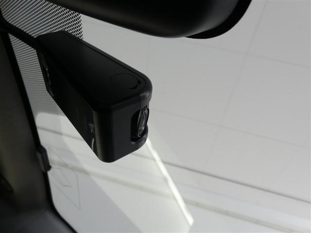 ヴィッツ Ｆ　セーフティーエディション　ワンセグ　メモリーナビ　バックカメラ　ドラレコ　衝突被害軽減システム　ＥＴＣ　ワンオーナー　ミュージックプレイヤー接続可　記録簿　アイドリングストップ　ナビ＆ＴＶ　ＣＤ　盗難防止装置　スマートキー（11枚目）